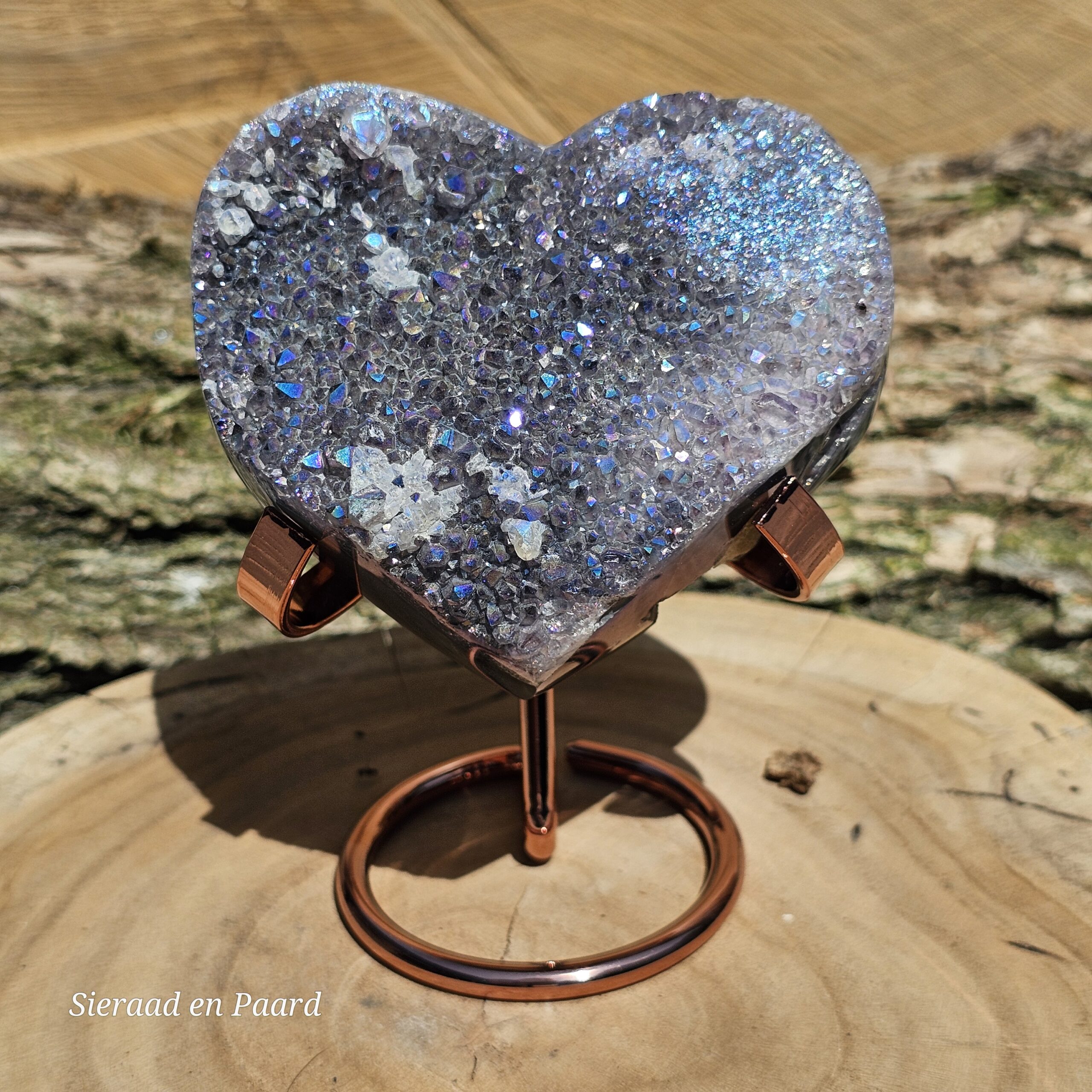 Amethist met Angel Aura Hart