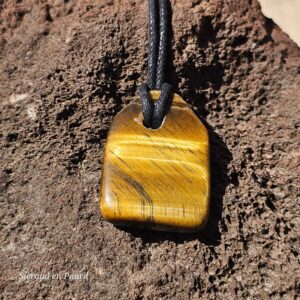 Tijgeroog Hanger met Koord